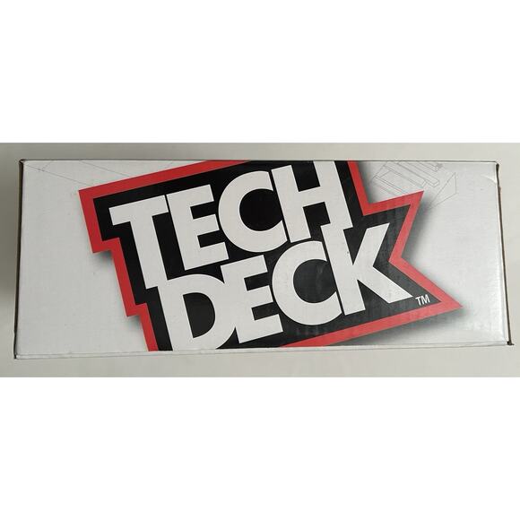 Tech Deck Starter Kit - Ramp Set with Board and Trainer Clips New Unopened - Picture 4 of 7